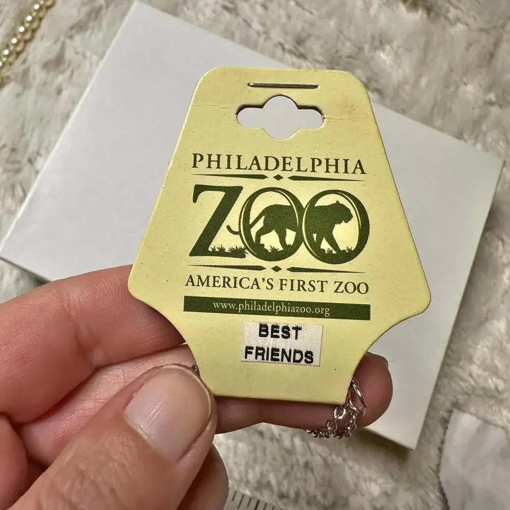 NWT Philadelphia Zoo Best Friends Heart Necklace Set Silver Tone